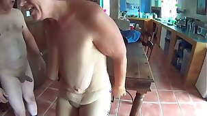 Suzisoumise the mature whore fucked twice by her guest.